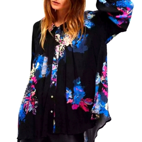 Free People Tops - Free People Meadow Lark Floral Black Oversized Long Sleeve Size Medium
